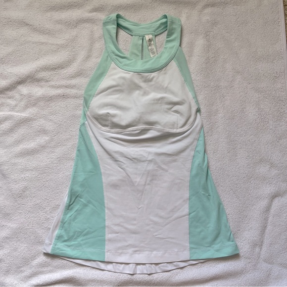 Lululemon Run Make It Count Tank Top Open Back
Aquamarine Green and White Size 4 - Picture 2 of 7